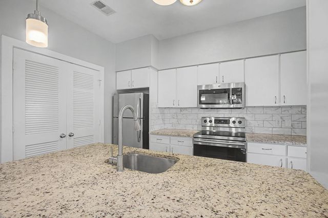 1201 Grove BLVD 2304, Austin, TX 78741