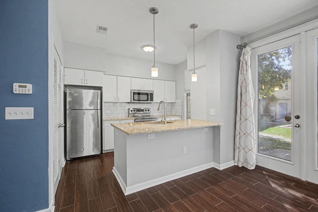 1201 Grove BLVD 2304, Austin, TX 78741