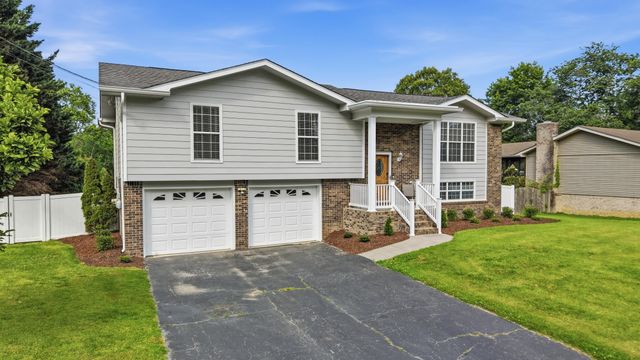 441 Sandalwood Drive, Hixson, TN 37343