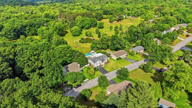 441 Sandalwood Drive, Hixson, TN 37343