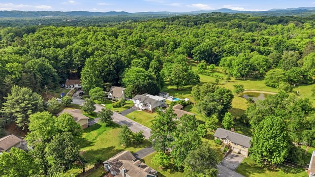 441 Sandalwood Drive, Hixson, TN 37343