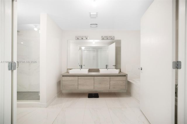 400 Sunny Isles Boulevard 2019, Sunny Isles Beach, FL 33160