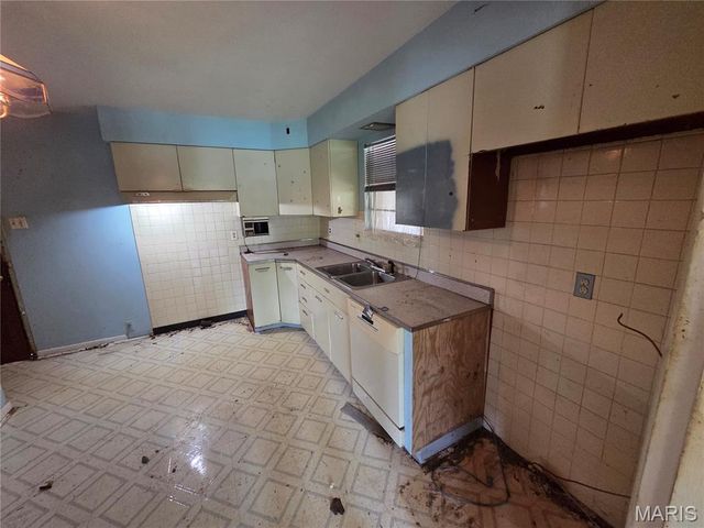 2338 Ruckert Avenue, St Louis, MO 63114