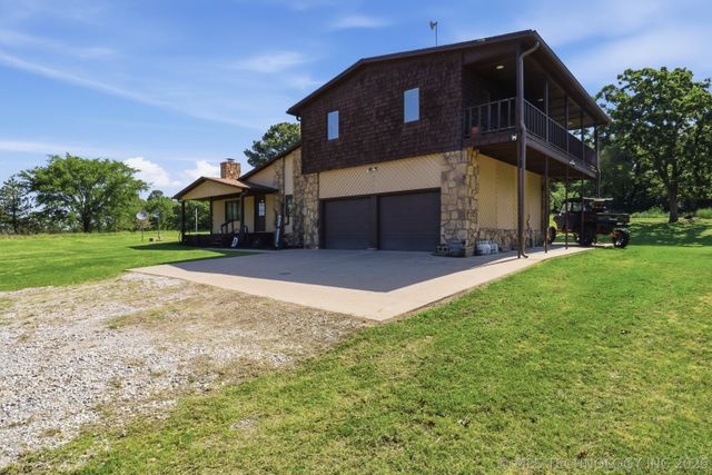 7430 Jefferson Road, Okmulgee, OK 74447