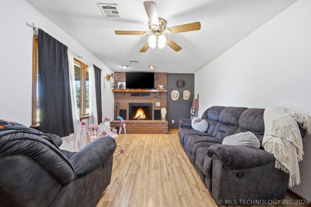 7430 Jefferson Road, Okmulgee, OK 74447