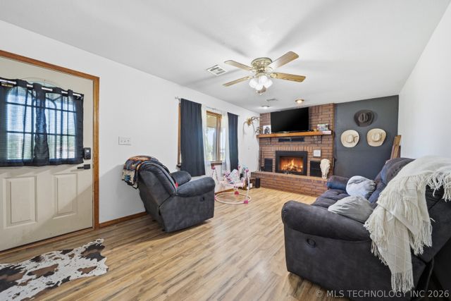 7430 Jefferson Road, Okmulgee, OK 74447