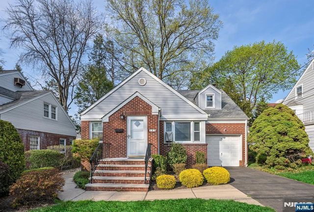 153 Moore Avenue, Leonia, NJ 07605
