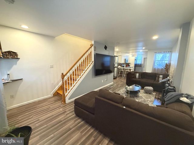 653 N 37TH ST, Philadelphia, PA 19104