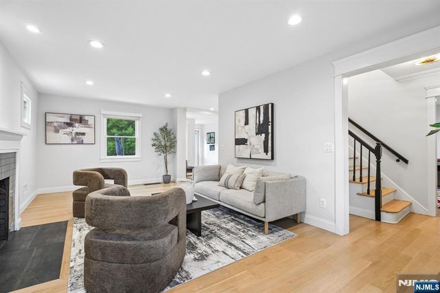 186 Midwood Road, Glen Rock, NJ 07452