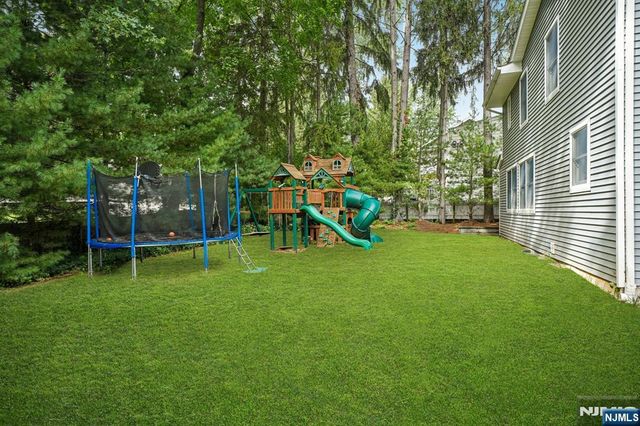 186 Midwood Road, Glen Rock, NJ 07452