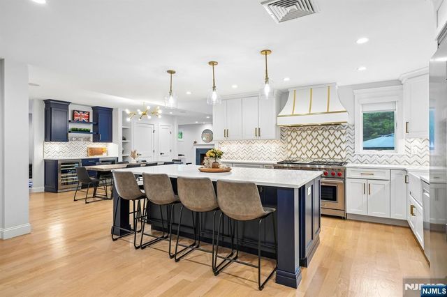 186 Midwood Road, Glen Rock, NJ 07452