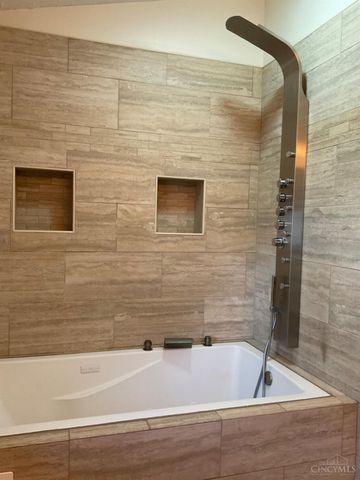 11231 Lincolnshire Drive, Forest Park, OH 45240