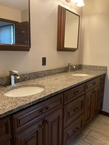 11231 Lincolnshire Drive, Forest Park, OH 45240