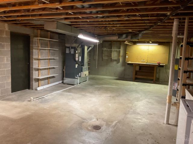 11231 Lincolnshire Drive, Forest Park, OH 45240