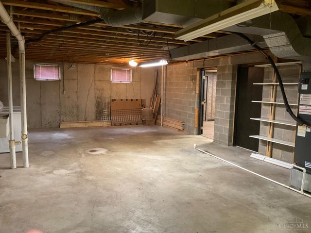 11231 Lincolnshire Drive, Forest Park, OH 45240