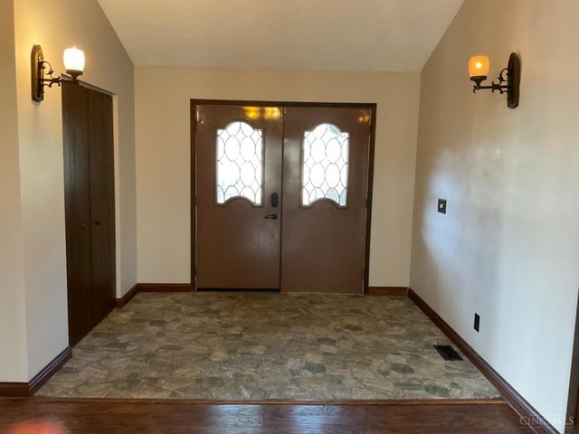 11231 Lincolnshire Drive, Forest Park, OH 45240