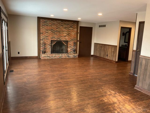 11231 Lincolnshire Drive, Forest Park, OH 45240