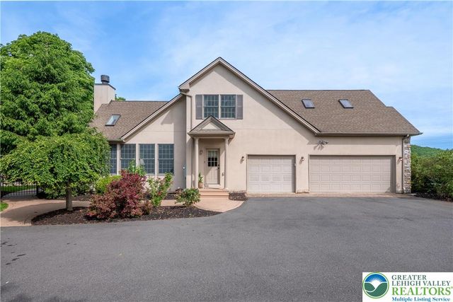 20 Longhill Drive, Easton, PA 18042