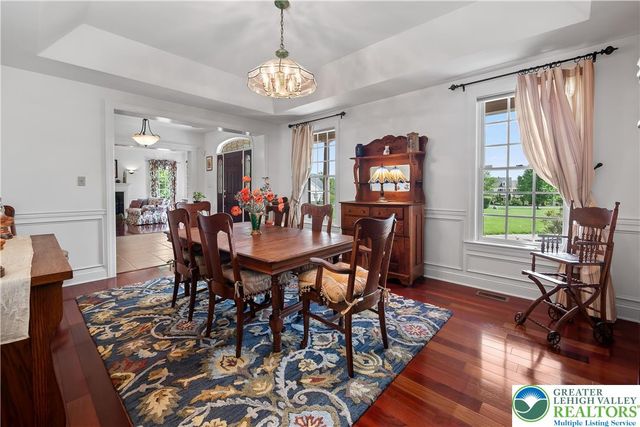 20 Longhill Drive, Easton, PA 18042