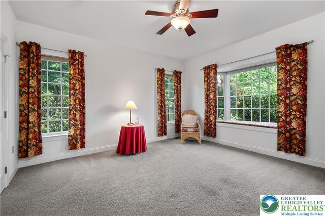 20 Longhill Drive, Easton, PA 18042