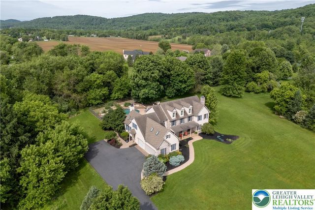 20 Longhill Drive, Easton, PA 18042