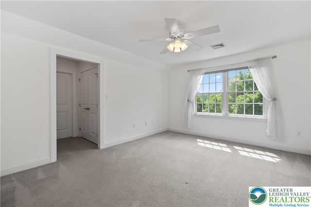 20 Longhill Drive, Easton, PA 18042