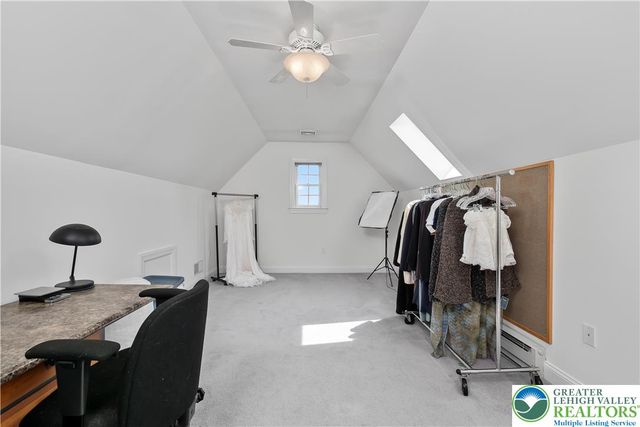 20 Longhill Drive, Easton, PA 18042