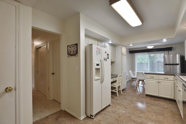 2095 Willowick Drive, C, Columbus, OH 43229