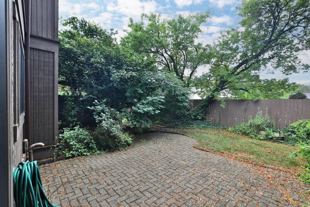 2095 Willowick Drive, C, Columbus, OH 43229