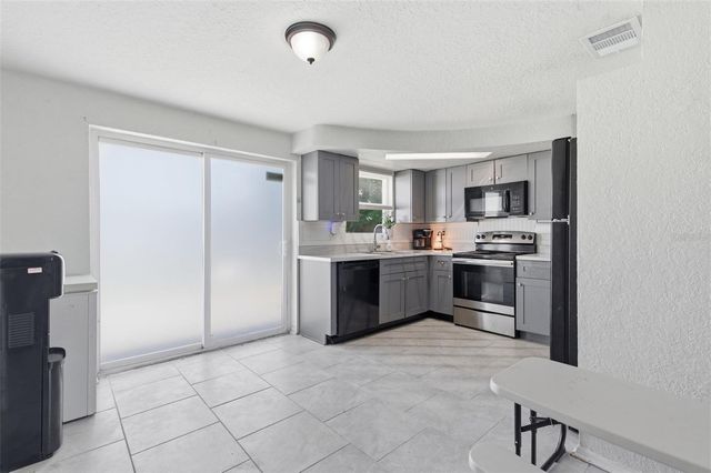 4327 BEACON SQUARE DRIVE, Holiday, FL 34691