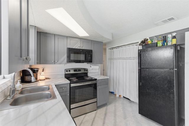 4327 BEACON SQUARE DRIVE, Holiday, FL 34691