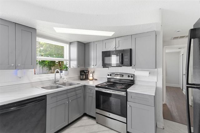 4327 BEACON SQUARE DRIVE, Holiday, FL 34691