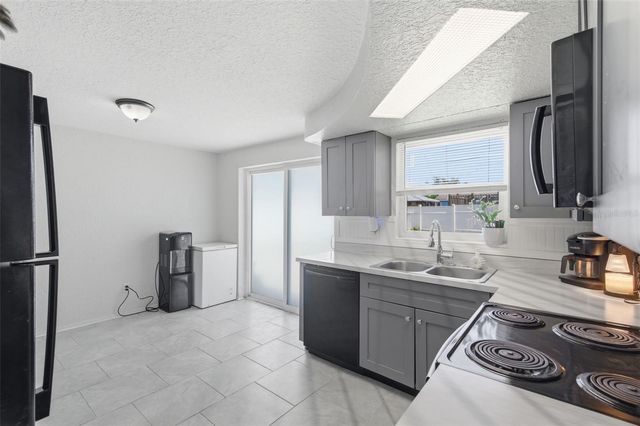 4327 BEACON SQUARE DRIVE, Holiday, FL 34691