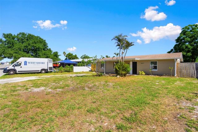 4327 BEACON SQUARE DRIVE, Holiday, FL 34691