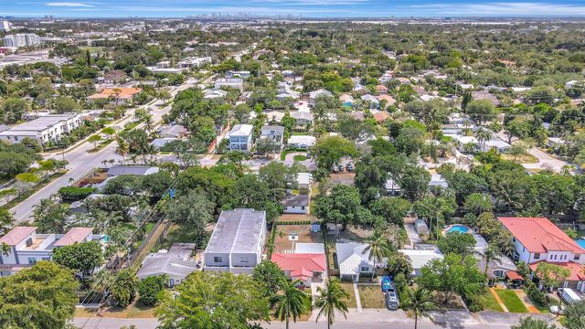 420 SW 13TH Street, Fort Lauderdale, FL 33315