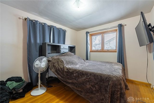 1427 Barton Avenue, Kettering, OH 45429