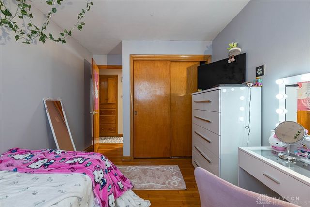 1427 Barton Avenue, Kettering, OH 45429