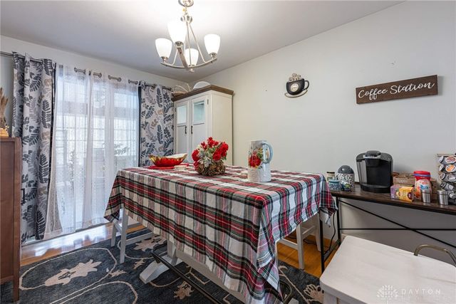 1427 Barton Avenue, Kettering, OH 45429