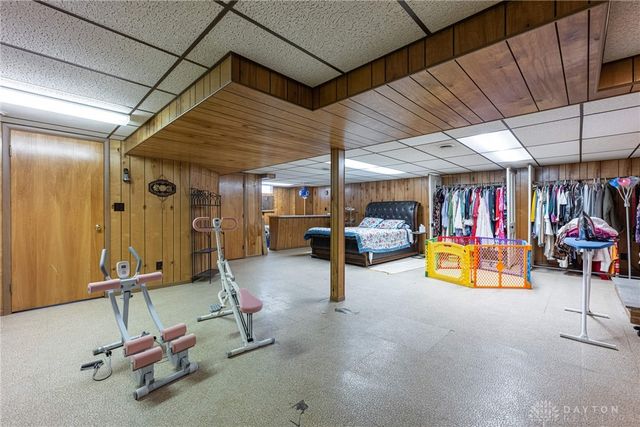 1427 Barton Avenue, Kettering, OH 45429