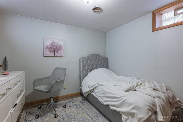 1427 Barton Avenue, Kettering, OH 45429