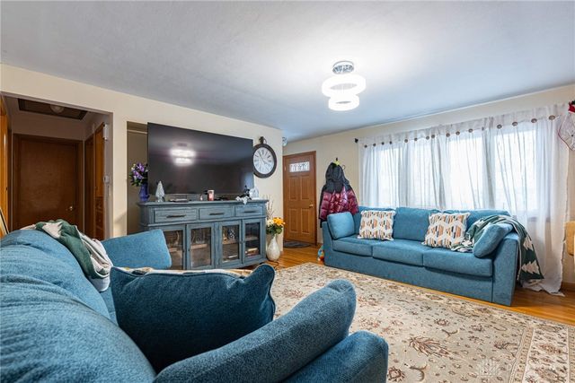 1427 Barton Avenue, Kettering, OH 45429