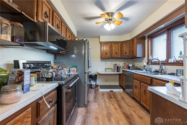 1427 Barton Avenue, Kettering, OH 45429