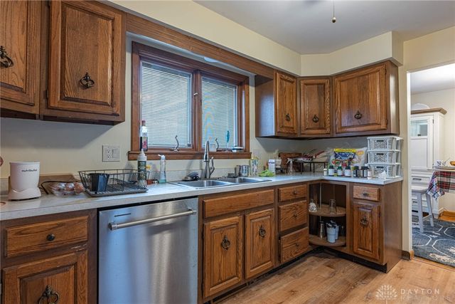 1427 Barton Avenue, Kettering, OH 45429