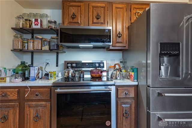 1427 Barton Avenue, Kettering, OH 45429