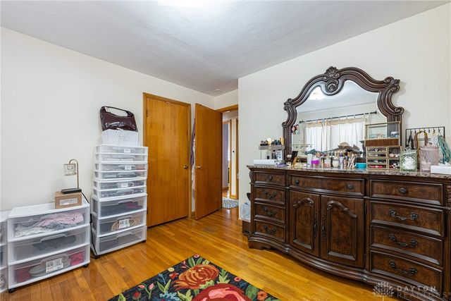 1427 Barton Avenue, Kettering, OH 45429