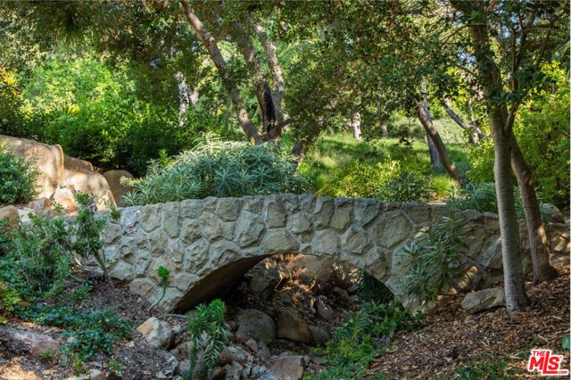 857 Picacho Lane, Santa Barbara, CA 93108