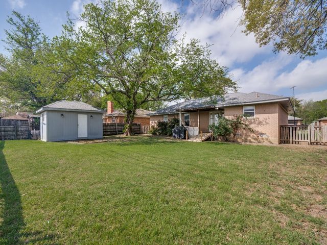 1818 N Place, Plano, TX 75074