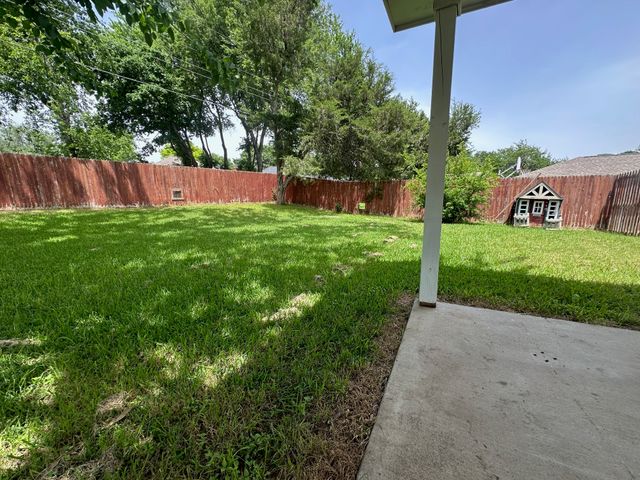 719 Athenia Way, Duncanville, TX 75137