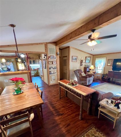 10324 Fm 530, Hallettsville, TX 77964