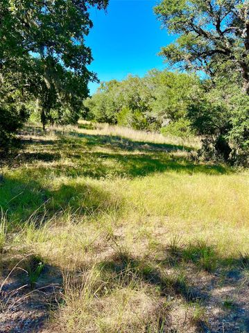 10324 Fm 530, Hallettsville, TX 77964